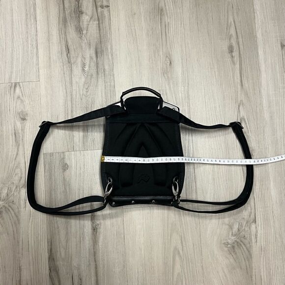 Vintage NWOT Boblebe-e nightmare before Christmas hard shell mini backpack - Picture 7 of 15